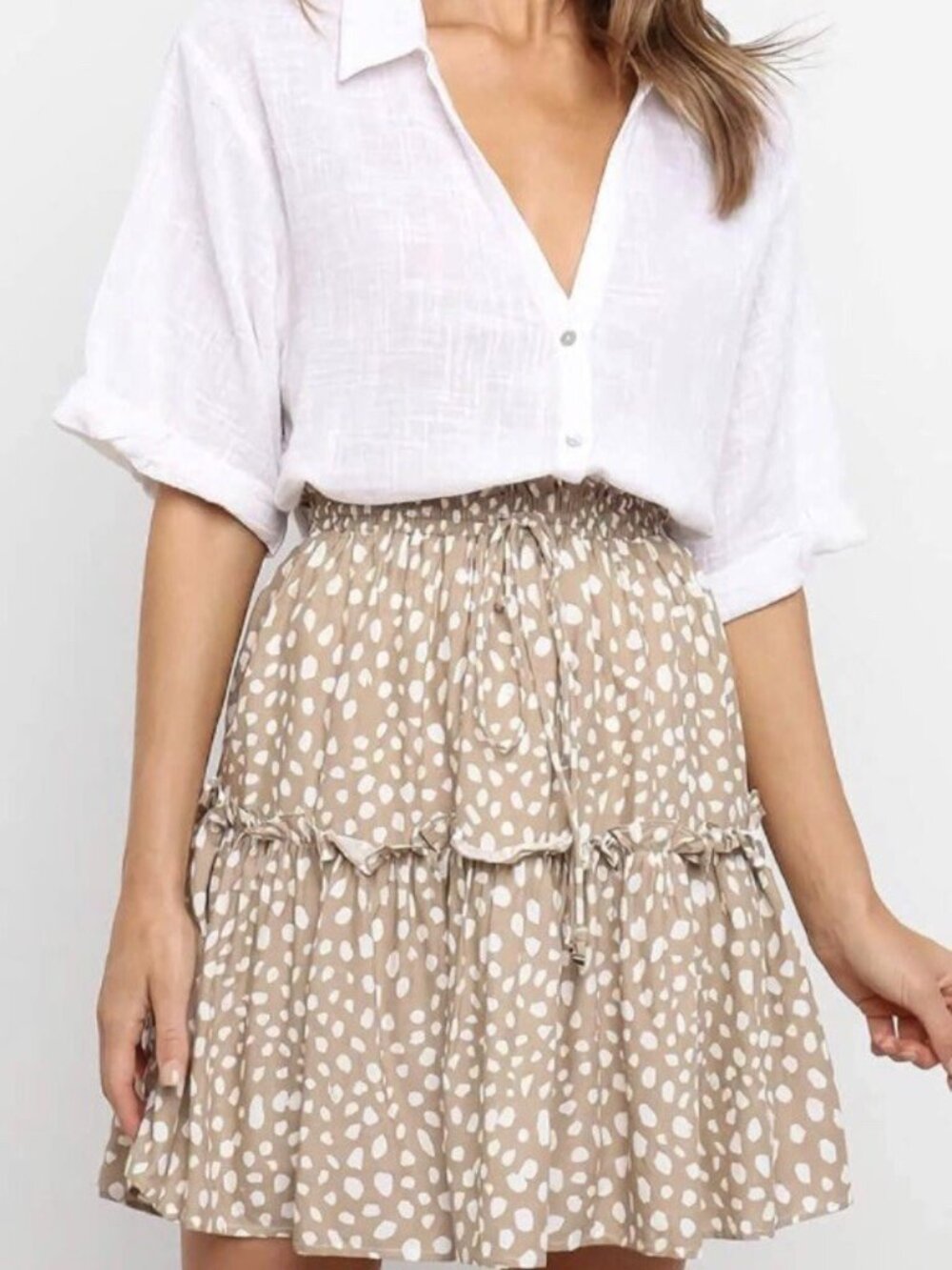 ARJUNGO - Beige and White High Waist with Drawstring, Ruffle Mini Skirt - SIZE M